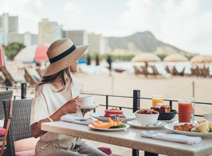 Stay For Breakfast on Waikiki Beach